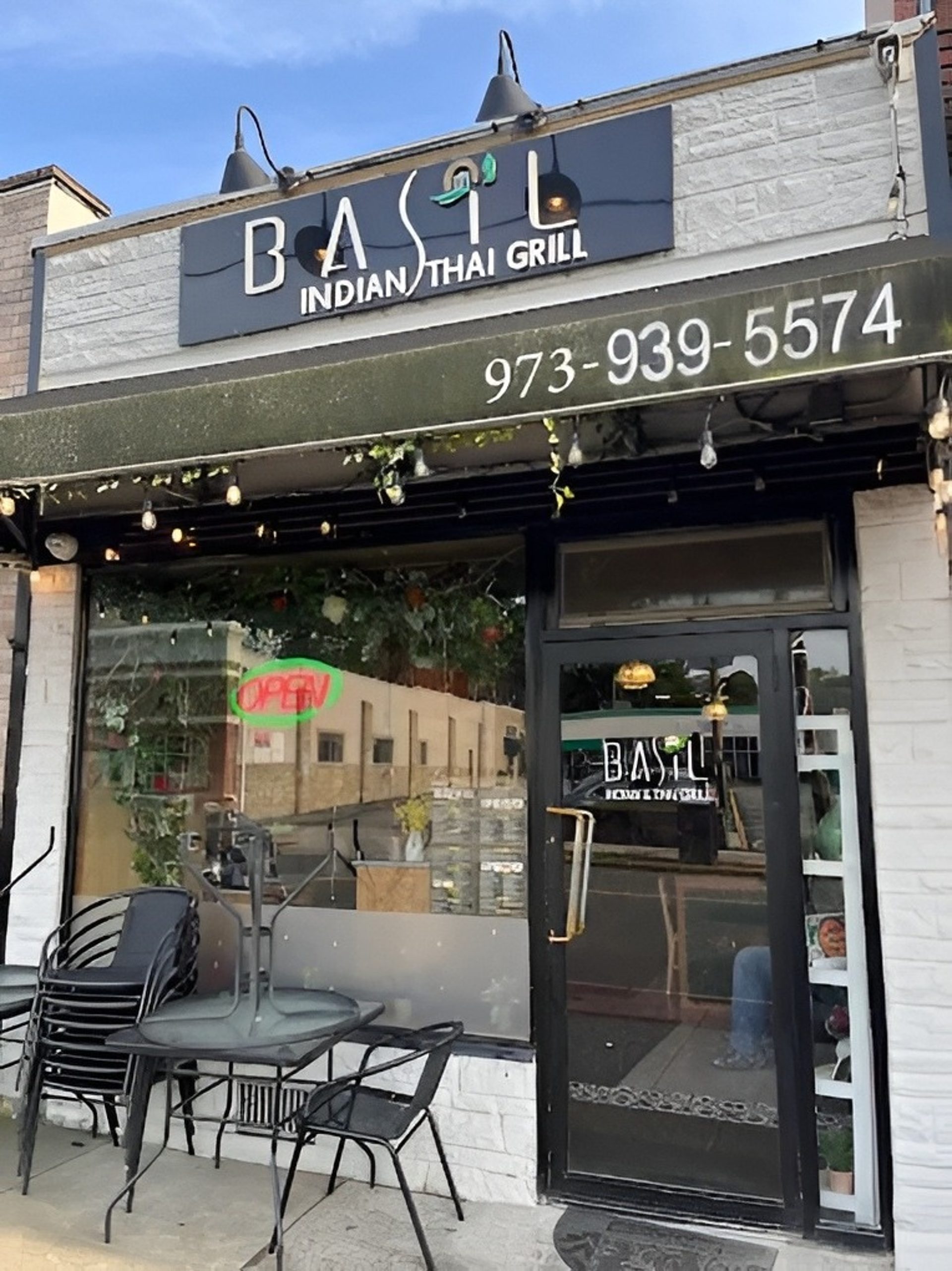 Welcome to Basil Indian & Thai Grill